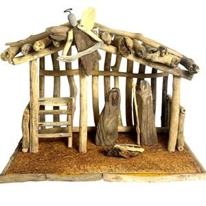 Handcrafted Art Design Driftwood Holy Family Angel 5PC Nativity Manger-Rare Find